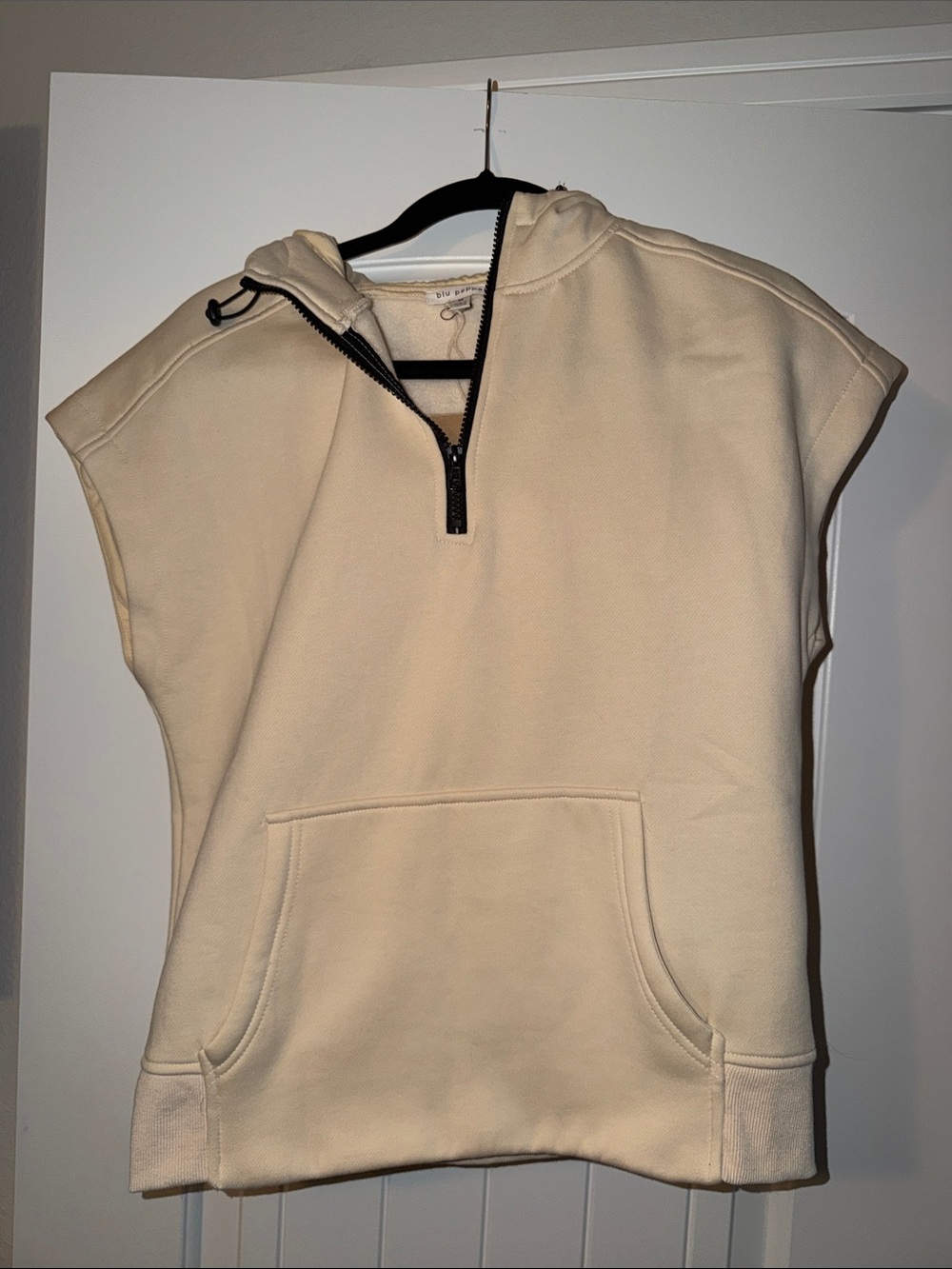 Women’s  Cream Half-Zip Hooded Pullover Sweater